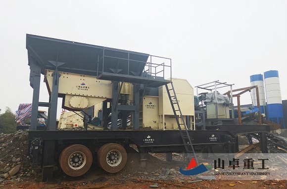 輪胎式移動(dòng)破碎機(jī)